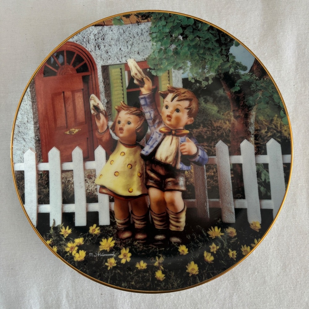 M J Hummel Little Companions Plate Collection Country Crossroads Series Set of 4 - Picture 7 of 12